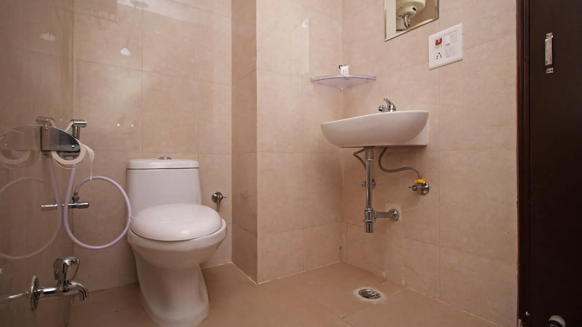 ***  Hotel O Surya Palace New Delhi India