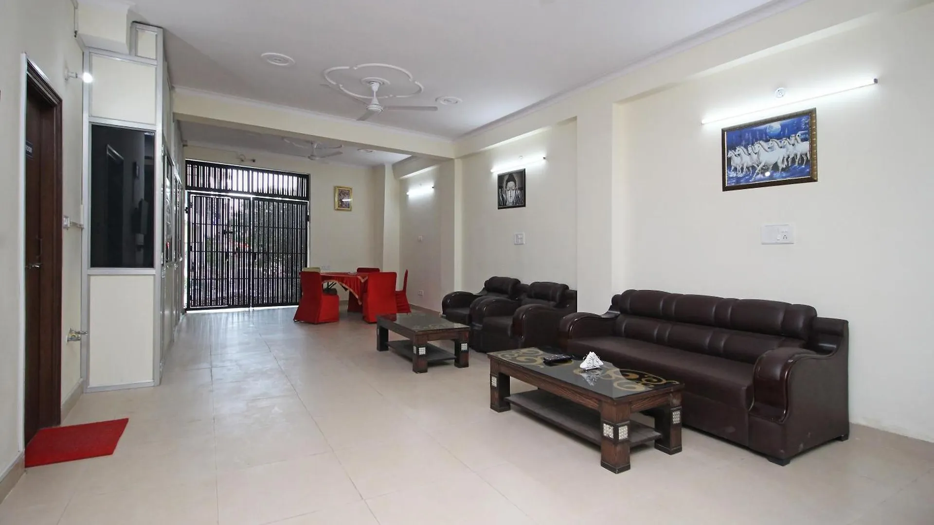 Hotel O Surya Palace New Delhi