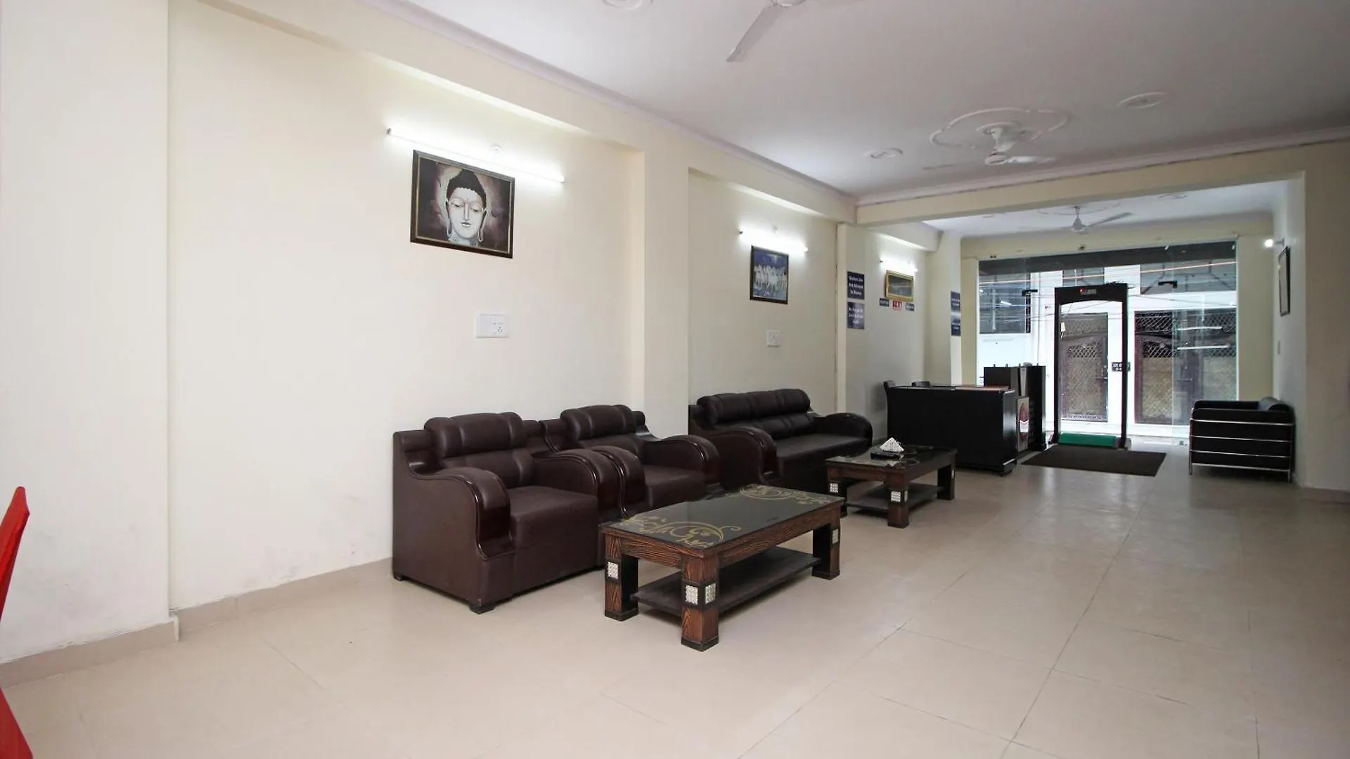 Hotel O Surya Palace New Delhi